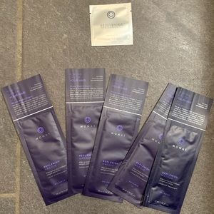 Monat Replenish Mask sample